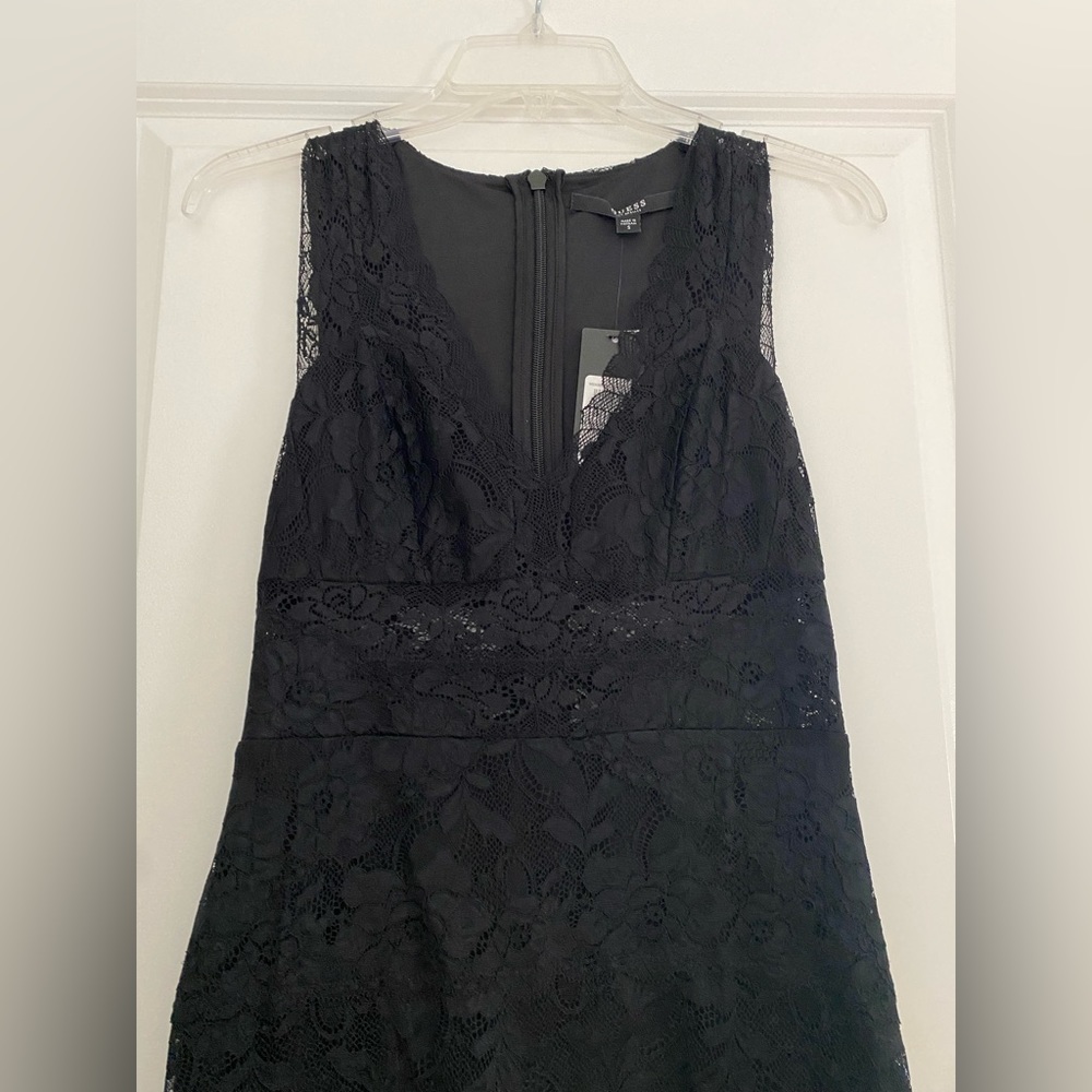GUESS v neck sleeveless lace black dress